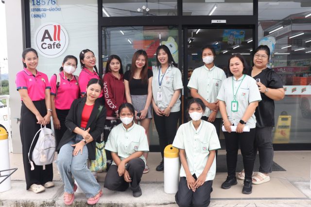 ภาพกิจกรรมงานอาชีวศึกษาระบบทวิภาคีและความร่วมมือ